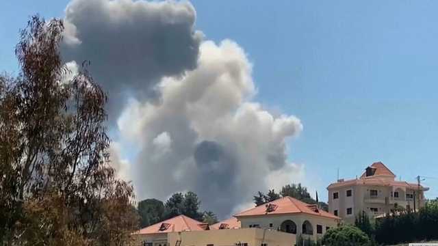 تصعيد إسرائيلي واسع جنوب لبنان.. إنذارات متتالية وغارات تمتد إلى عدة بلدات