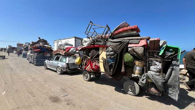 غزة: نزوح بلا نهاية.. مئات الآلاف يتجهون جنوبًا هربًا من القصف ودون ملاذ آمن