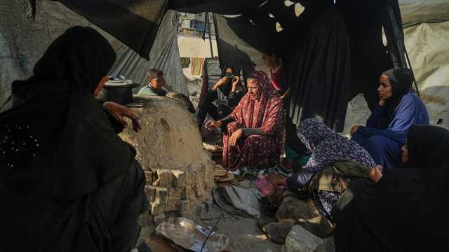 مباشر. الحرب في يومها الـ731: استمرار القصف الإسرائيلي على غزة وترامب يحث على التقدم بسرعة في المفاوضات