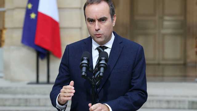 عاجل. الإليزيه: رئيس الوزراء الفرنسي الجديد لوكورنو يقدم استقالته وماكرون يقبلها