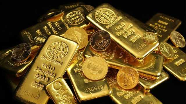 الذهب يواصل ارتفاعه متجاوزًا حاجز 4100 دولار للأونصة وتوقعات بأن يلامس 5000 دولار في عام 2026