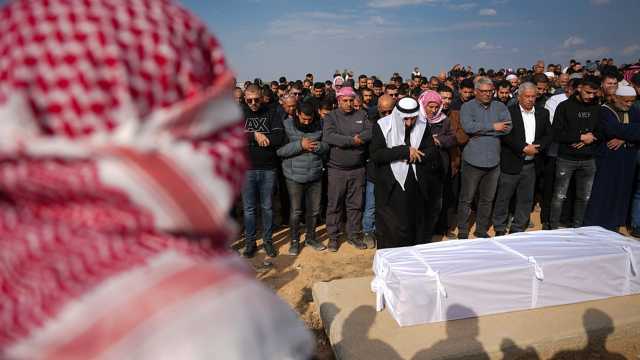 من الجيش الإسرائيلي إلى أيدي حماس.. جثة محمد الأطرش تكشف الوجه الخفي لعلاقة البدو بتل أبيب