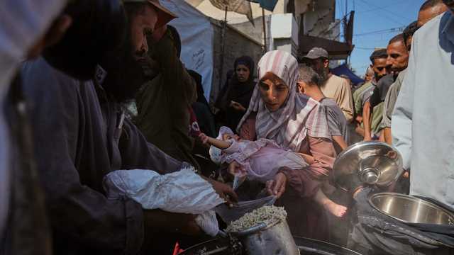 دعوة لفتح جميع المعابر لإغراق غزة بالمساعدات... برنامج الأغذية العالمي: مكافحة المجاعة ستتطلب وقتًا