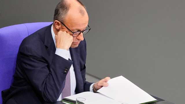 ميرتس يحدد معالم معركته الانتخابية: حزب البديل الخصم الرئيسي ولا تعاون مع اليمين المتطرف