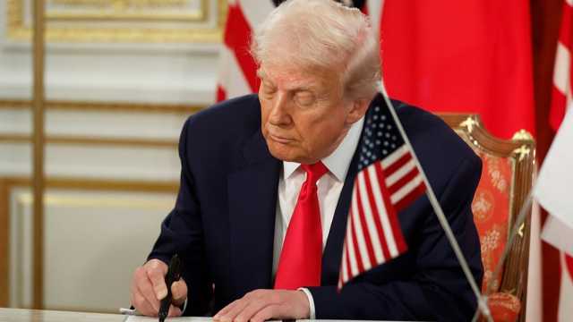 صفقات بملايين الدولارات.. كيف أصبحت الإمارات بوابة ترامب الجديدة لتوسيع نفوذه؟