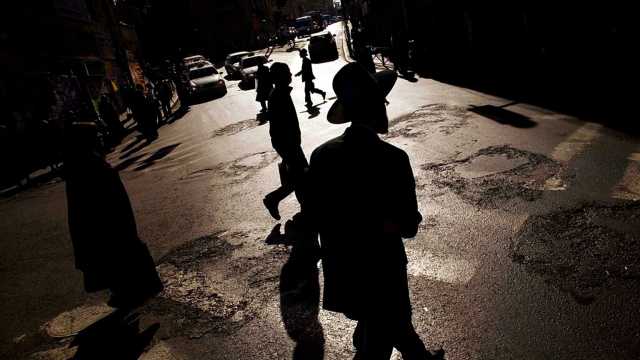 القدس على موعد مع تحرك للحريديم.. الحاخامات يلوّحون بإسقاط الحكومة الإسرائيلية