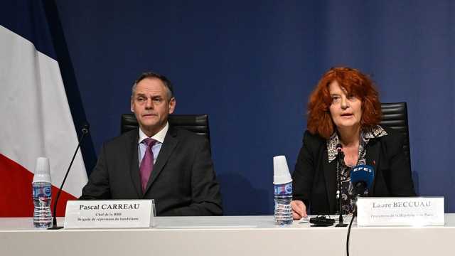 المجوهرات لم تُسترجع بعد.. المدعية العامة في باريس: اعتراف جزئي لمشتبهَين بسرقة متحف اللوفر