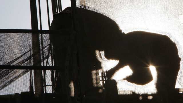 ثورة تكنولوجية.. طلاء قادر على تبريد السقف وإنتاج ماء عذب من الهواء ليلاً