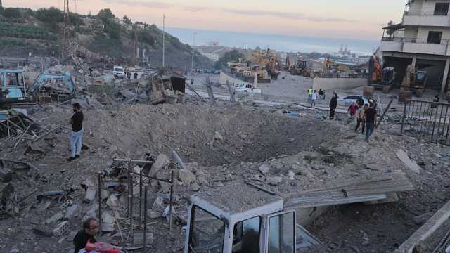 بعد رسالة حزب الله: إسرائيل ترفع منسوب التصعيد.. غارات وإنذارات جديدة في جنوب لبنان