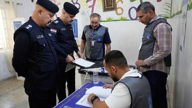 العراق: قوات الأمن تدلي بصوتها عشية انطلاق سادس انتخابات برلمانية منذ الغزو الأمريكي