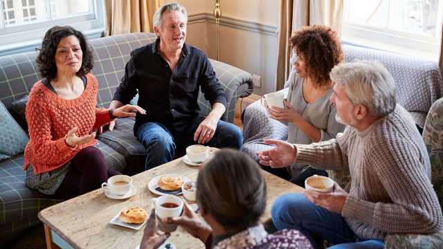 يا للعجب! دراسة تفيد بأن التحدث بأكثر من لغة قد يساعد على إبطاء الشيخوخة