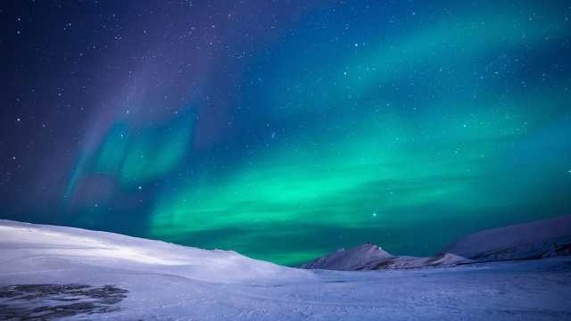 يرصد علماء الفلك أول ثوران لنجم عملاق خارج النظام الشمسي