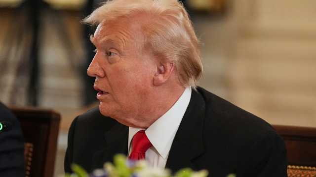 تراجع حاد في الرِّضا الشعبي عن طريقة إدارة ترامب للحكومة.. استطلاع يشرح الأسباب