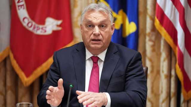 قبل انتخابات 2026.. أوربان يرفع شعار السلام في المجر وسط تصاعد حزب تيسا