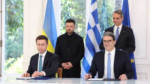 بهدف دعم كييف خلال الشتاء القاسي.. اليونان وأوكرانيا توقّعان اتفاقاً لتوريد الغاز حتى مارس 2026