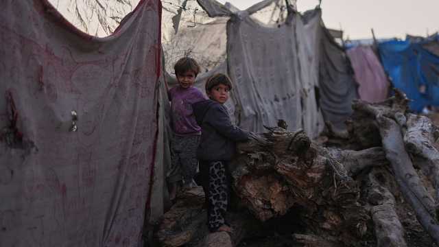 مباشر. أكثر من 100 قتيل وجريح في غزة جرّاء القصف.. وإسرائيل توسّع اقتحاماتها في الضفة الغربية