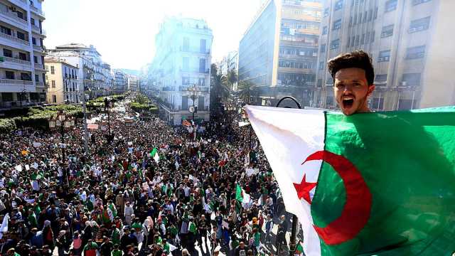 في اليوم العالمي لحقوق الإنسان.. تونس والجزائر تواجهان تراجعًا خطيرًا في الحريات والحقوق المدنية