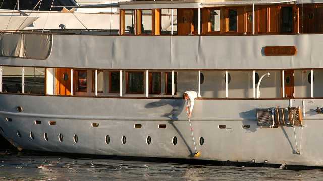 الركاب بأمان.. العثور على يخت إسرائيلي فُقد في المتوسط بعد عاصفة بايرون