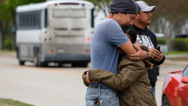 إنهاء برامج لمّ شمل العائلات لـمواطني 7 دول: أمريكا تحدد موعدًا نهائيًا لمغادرة المستفيدين