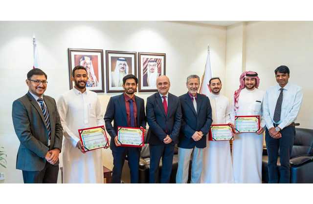 طلبة البحرين للتكنولوجيا يحصدون المرتبة الأولى والثانية بالمعرض الافتراضي الدولي للمنتجات المبتكرة (INVIDE 202) بماليزيا