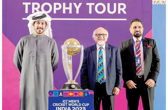 خالد بن حمد يشهد احتفالية وصول كأس العالم للكريكيت