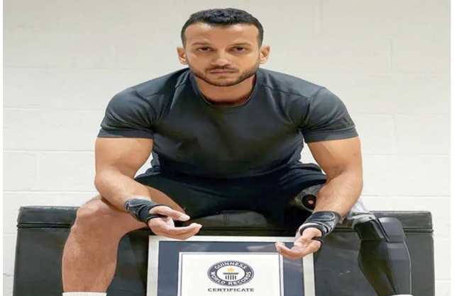بعد أعوام من هجوم القرش.. مصري يحقق رقمًا قياسيًا عالميًا
