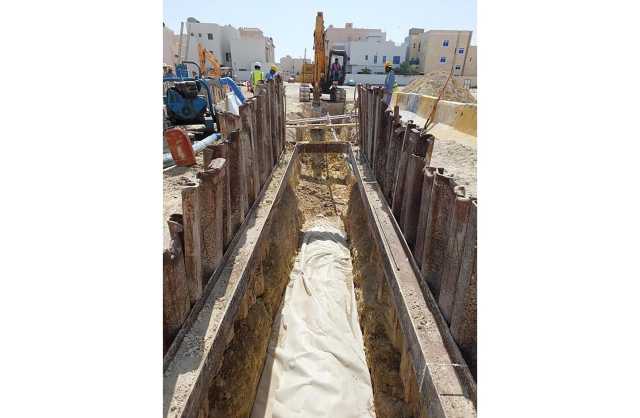 الأشغال: إنجاز 30% من مشروع إنشاء شبكة الصرف الصحي بمجمع 604 في سترة