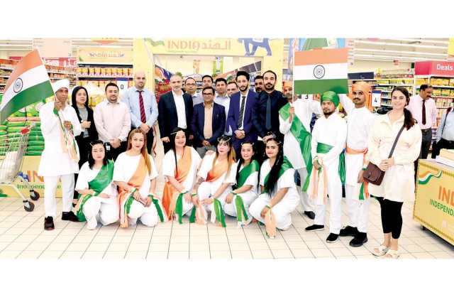 «كارفور» يحتفل بعيد الاستقلال الهندي