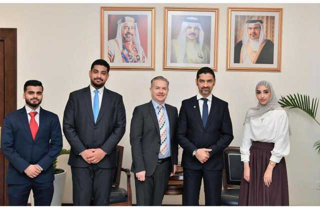 المبارك يستقبل الطلبة الحاصلين على منح دراسية عليا في الجامعات الصينية