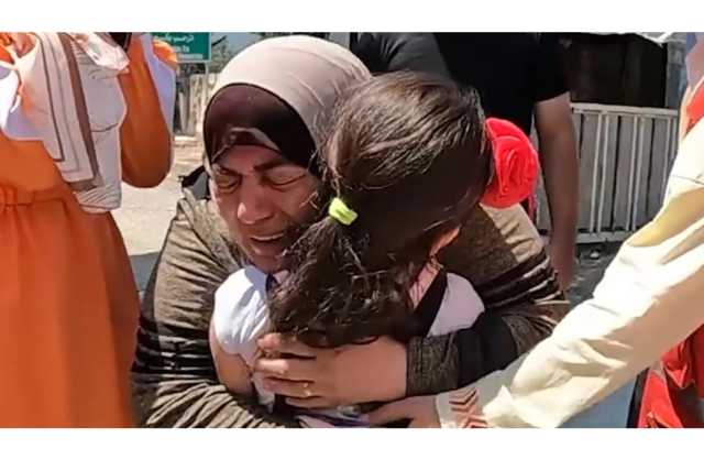 فقدت أسرتها قبل 6 أشهر بزلزال تركيا.. شاهد لحظة لم شمل طفلة سورية بجدتها