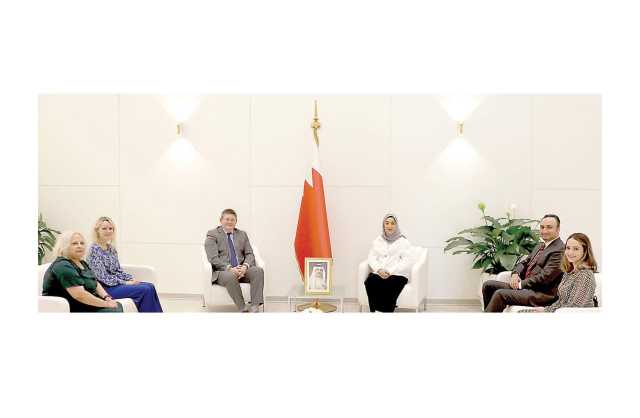 الصيرفي: دعم آليات التواصل بين السوق السياحي البحريني والبريطاني