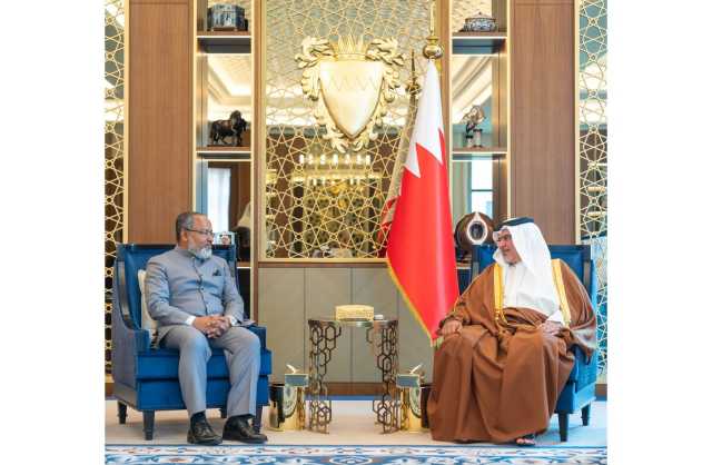 ولي العهد رئيس الوزراء يؤكد على أهمية مواصلة تعزيز العلاقات الثنائية بين البحرين و بنغلاديش