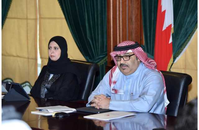 وزير التربية: تسجيل اكثر من 5 آلاف طالب من مواليد 2017 وصيانة 30 ألف مكيف