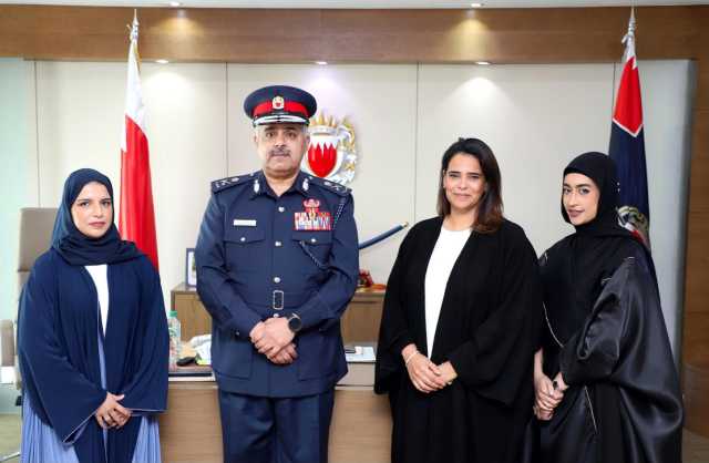 نائب رئيس الأمن العام يشيد بحصول فريق التخطيط العمراني الأمني بالوزارة على الاعتماد المهني في منع الجريمة