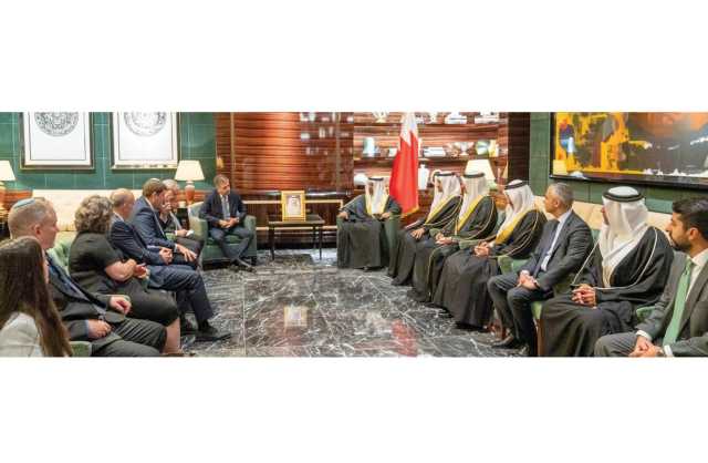 وزير المالية يستعرض علاقات التعاون مع وزير خارجية إسرائيل