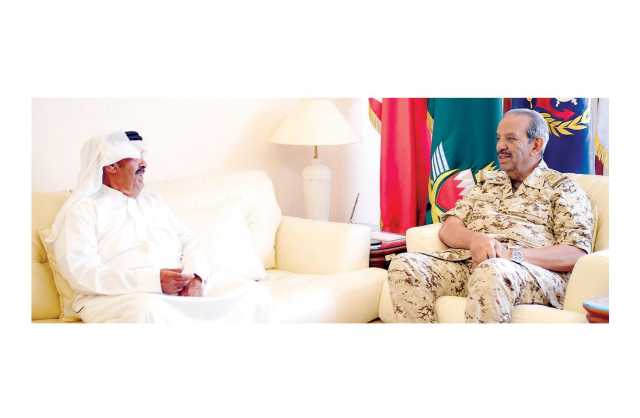 القائد العام يستقبل أحمد بن محمد عضو مجلس الشورى