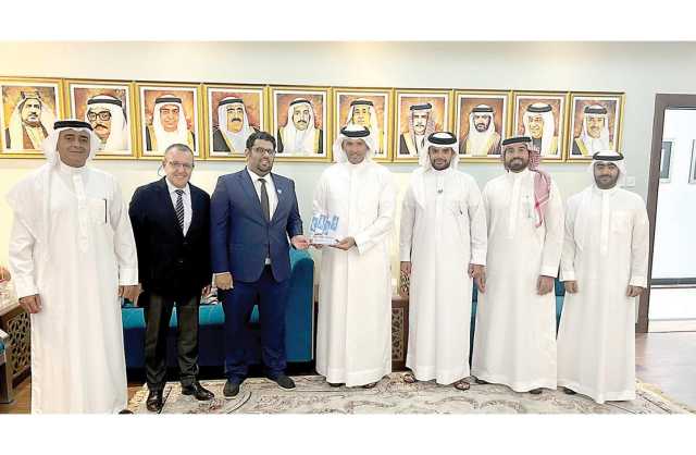 علي بن خليفة يستقبل رئيس اللجنة التنفيذية لدورة الألعاب العالمية المدرسية