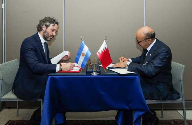 وزير الخارجية يجتمع مع وزير الخارجية والتجارة الدولية والعبادة في جمهورية الأرجنتين