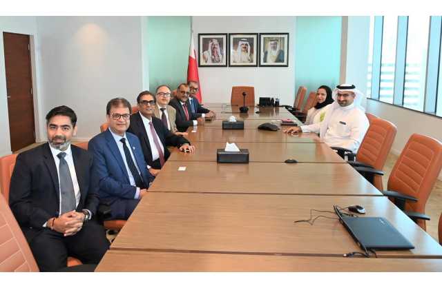 وزير الصناعة والتجارة يجتمع برئيس مجلس إدارة جمعية تجار ثاتاي هندو