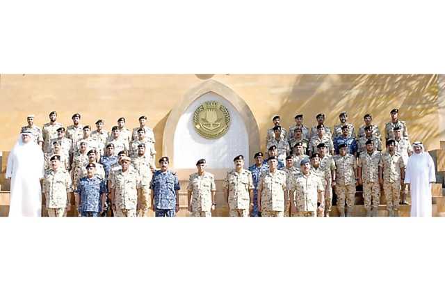 رئيس هيئة الأركان يحضر افتتاح دورتي الدفاع الوطني الثالثة والقيادة والأركان المشتركة السادسة عشرة