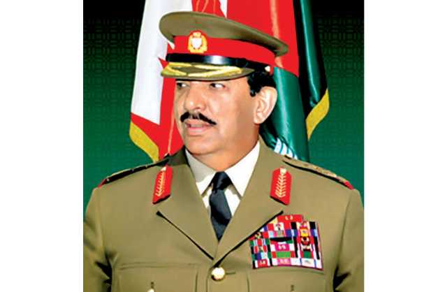القائد العام لقوة الدفاع يتلقى مزيدًا من برقيات التعزية