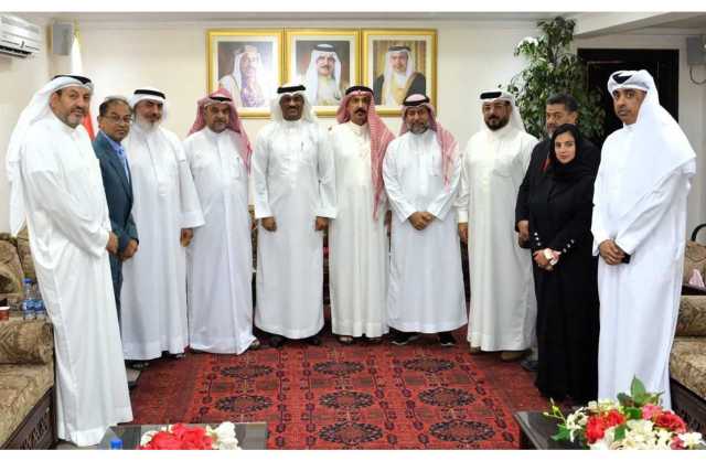 نائب محافظ الشمالية يؤكد أهمية دور المجالس الأهلية في ترسيخ العادات الاصيلة التي يتمتع بها أبناء البحرين