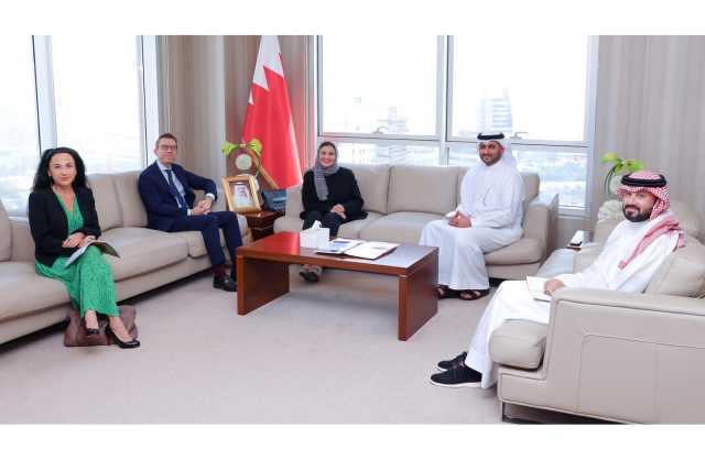 الأمين العام للتظلمات تستقبل السفير الفرنسي الجديد المعتمد في البحرين