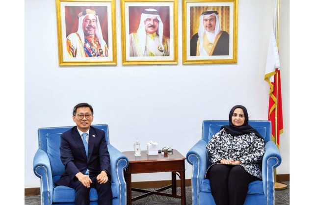 وزيرة الصحة والسفير الكوري يبحثان تبادل الخبرات الطبّية