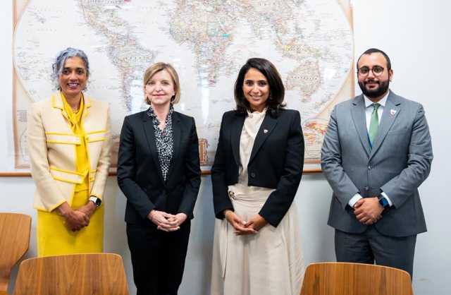 المدير العام لأكاديمية محمد بن مبارك آل خليفة للدراسات الدبلوماسية تجتمع مع المدير التنفيذي لمنظمة «تقرير مجلس الأمن»