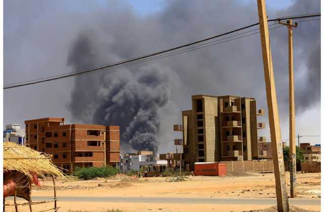 الخرطوم.. اشتباكات عنيفة بين الجيش والدعم السريع بمحيط القيادة العامة وسلاح المدرعات