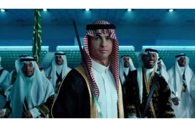 بالزي التقليدي والسيف.. رونالدو يحتفل باليوم الوطني السعودي