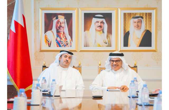 وزارتي الخارجية والعدل تدشنان خدمة التوثيق للبحرينيين والمستثمرين في بعثات المملكة بالخارج