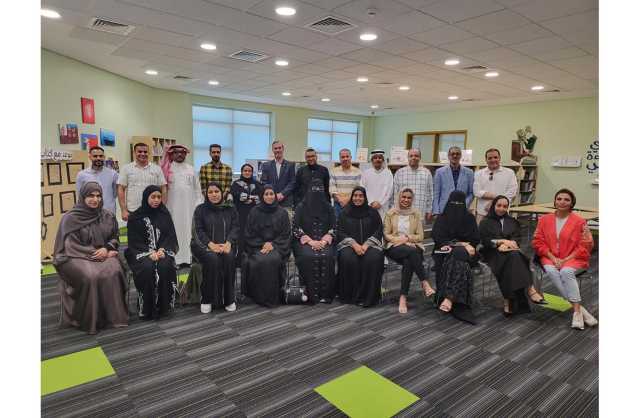 «التربية» تدرّب معلمي اللغة الإنجليزية بالمدارس الثانوية على الكتاب المدرسي «REFLECT»