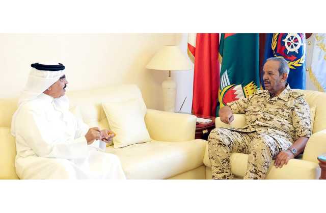 القائد العام لقوة دفاع البحرين يستقبل وزير الداخلية‎